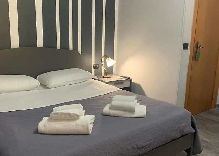 Flora شقة فندقية