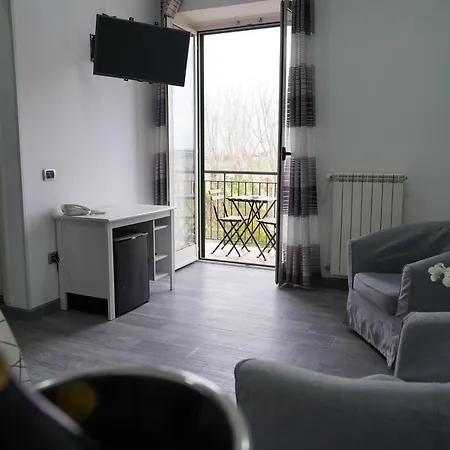 Aparthotel Villa Flora 3*