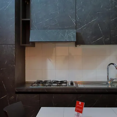 Villa Flora Aparthotel 3*