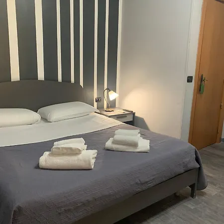 Villa Flora Aparthotel