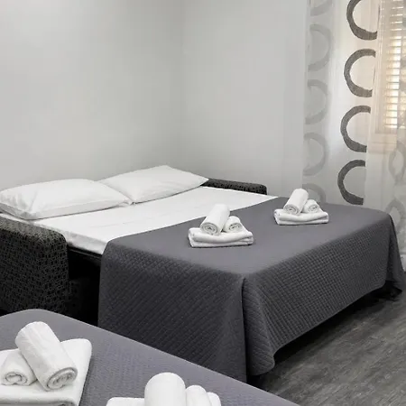 Aparthotel Villa Flora