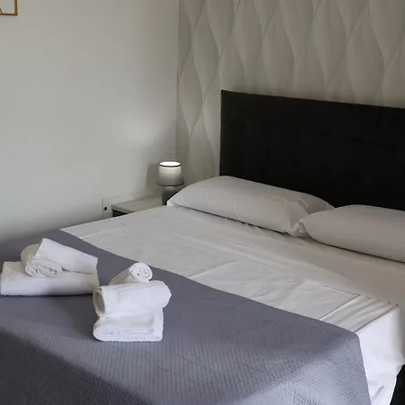 Villa Flora Aparthotel