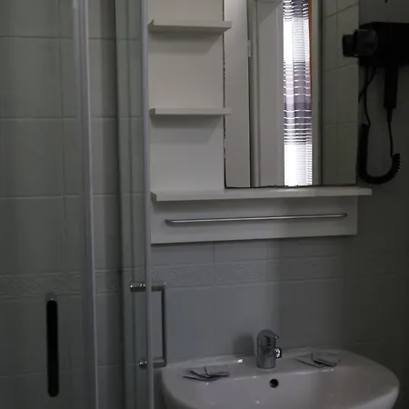 Aparthotel Villa Flora 3*