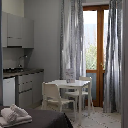 Villa Flora 3*