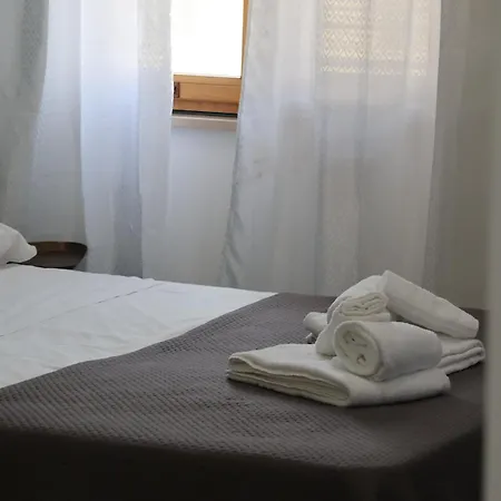 Villa Flora Aparthotel 3*