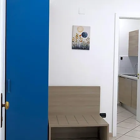 Villa Flora Aparthotel 3*