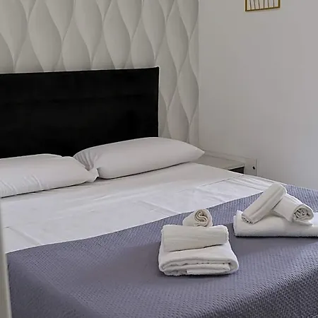 Villa Flora Aparthotel