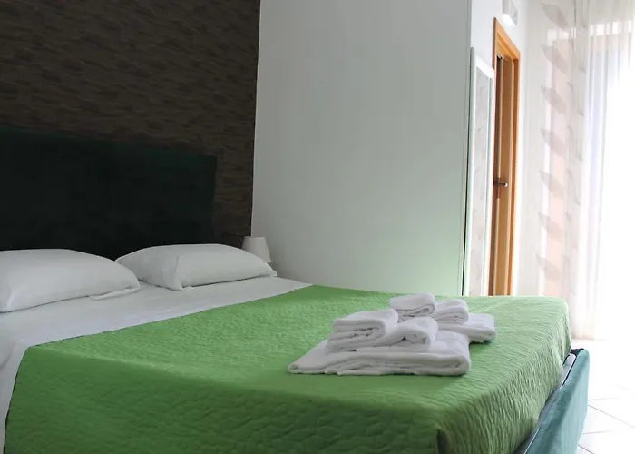 Aparthotel Villa Flora 3*