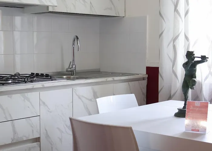 Aparthotel Villa Flora 3*